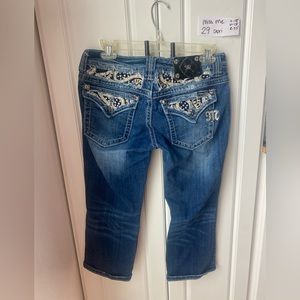 Miss Me size 29 Capri
